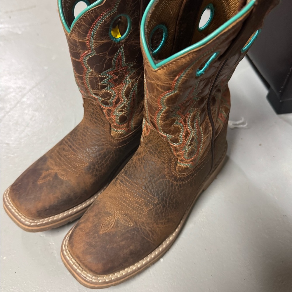 Children’s ariat boots
